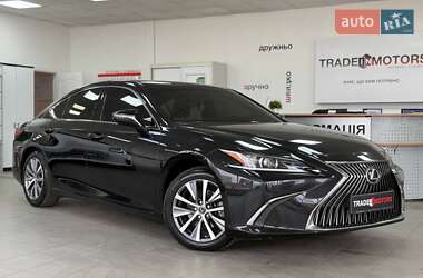 Седан Lexus ES 2018 в Києві