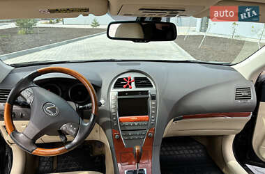 Седан Lexus ES 2010 в 