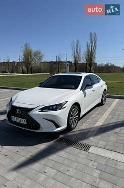 Седан Lexus ES 2022 в Кривом Роге