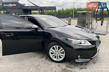 Седан Lexus ES 2013 в 