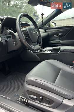 Седан Lexus ES 2020 в 
