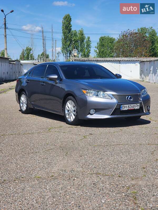 Седан Lexus ES 2013 в Одессе