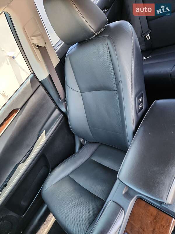 Седан Lexus ES 2013 в Одессе