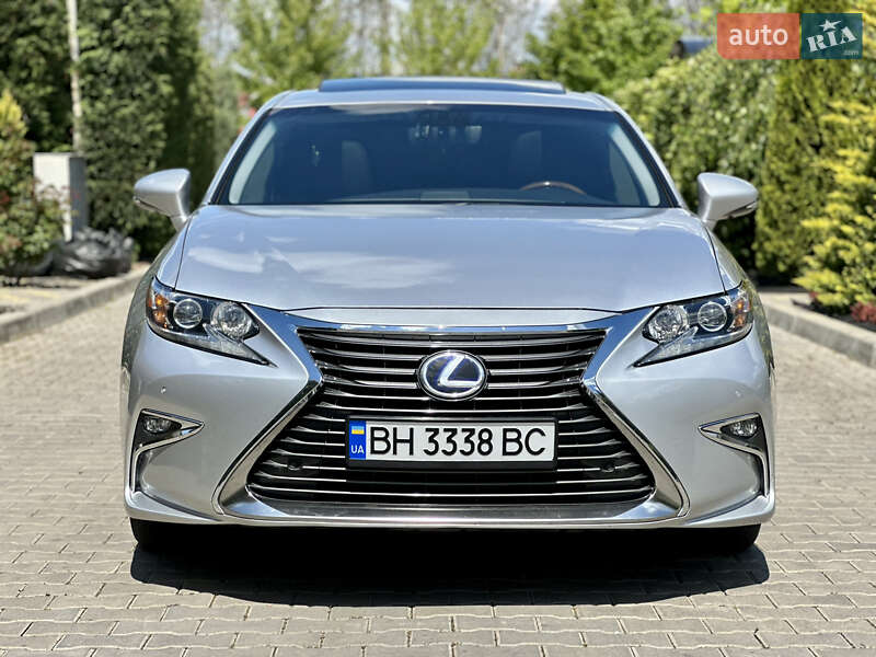 Седан Lexus ES 2015 в Одессе