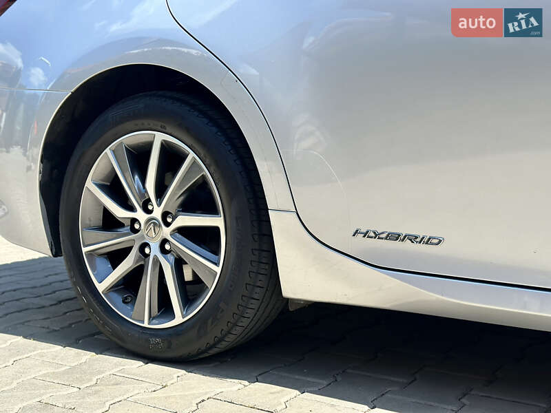 Седан Lexus ES 2015 в Одессе