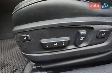 Седан Lexus ES 2012 в 