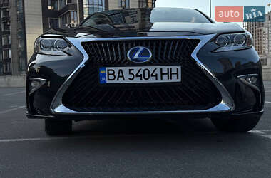 Седан Lexus ES 2015 в 