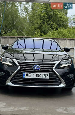 Седан Lexus ES 2016 в Дніпрі