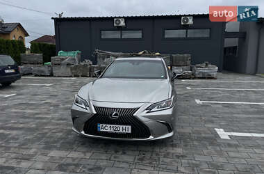 Седан Lexus ES 2021 в Луцке