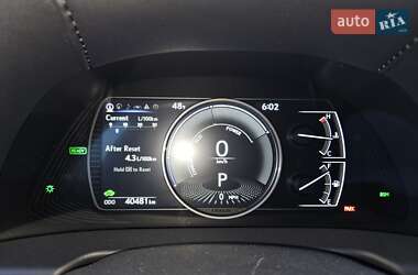 Седан Lexus ES 2018 в 