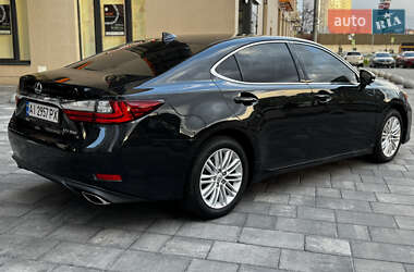 Седан Lexus ES 2018 в 
