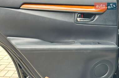 Седан Lexus ES 2012 в 