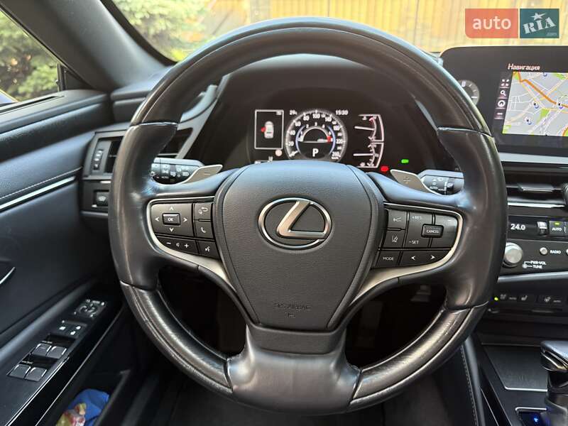 Седан Lexus ES 2021 в Киеве