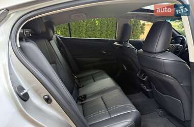 Седан Lexus ES 2021 в 