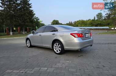Седан Lexus ES 2007 в Ровно