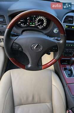 Седан Lexus ES 2007 в Ровно
