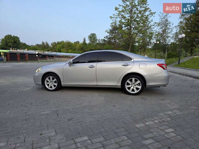 Седан Lexus ES 2007 в Ровно