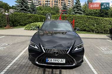 Седан Lexus ES 2023 в 