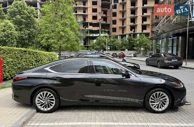 Седан Lexus ES 2023 в 