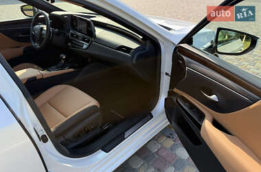 Седан Lexus ES 2024 в Кривом Озере