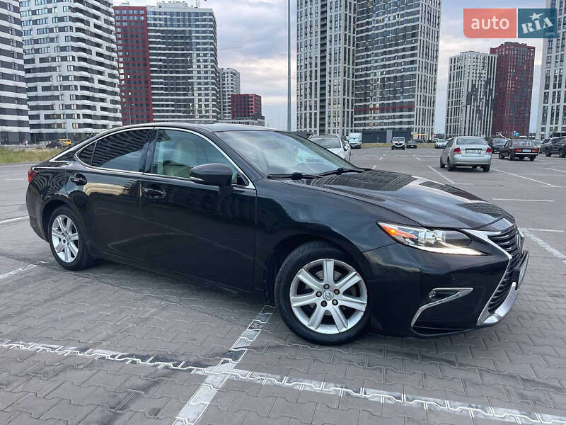 Lexus ES 2016