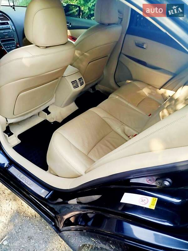 Седан Lexus ES 2008 в Новой Ушице