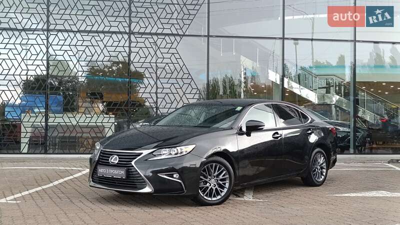 Lexus ES 2018