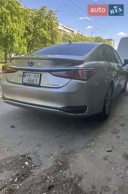 Седан Lexus ES 2019 в Києві