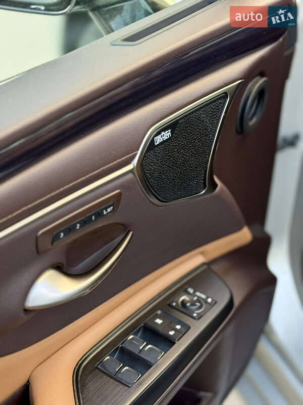 Седан Lexus ES 2021 в Киеве