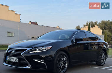 Седан Lexus ES 2018 в 
