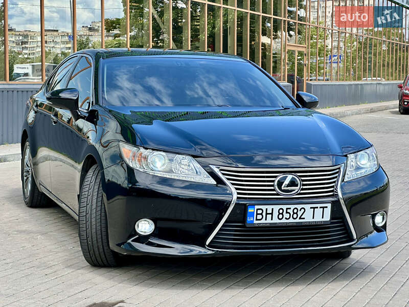 Седан Lexus ES 2012 в Одесі