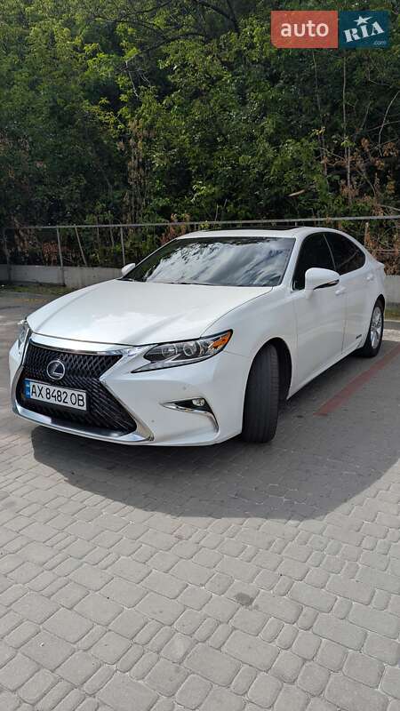 Седан Lexus ES 2014 в Харькове фото 2 Седан Lexus ES 2014 в Харькове
