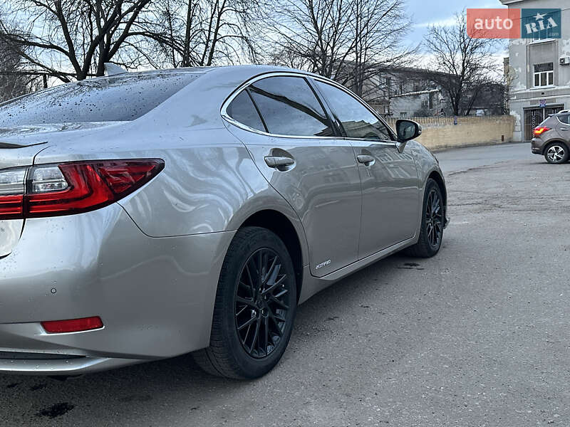Седан Lexus ES 2015 в Дніпрі фото 4 Седан Lexus ES 2015 в Дніпрі