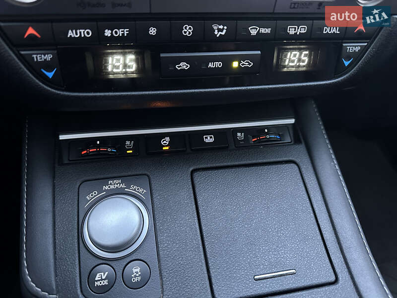 Седан Lexus ES 2015 в Дніпрі фото 25 Седан Lexus ES 2015 в Дніпрі