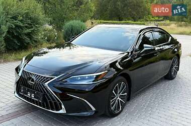 Седан Lexus ES 2024 в Киеве