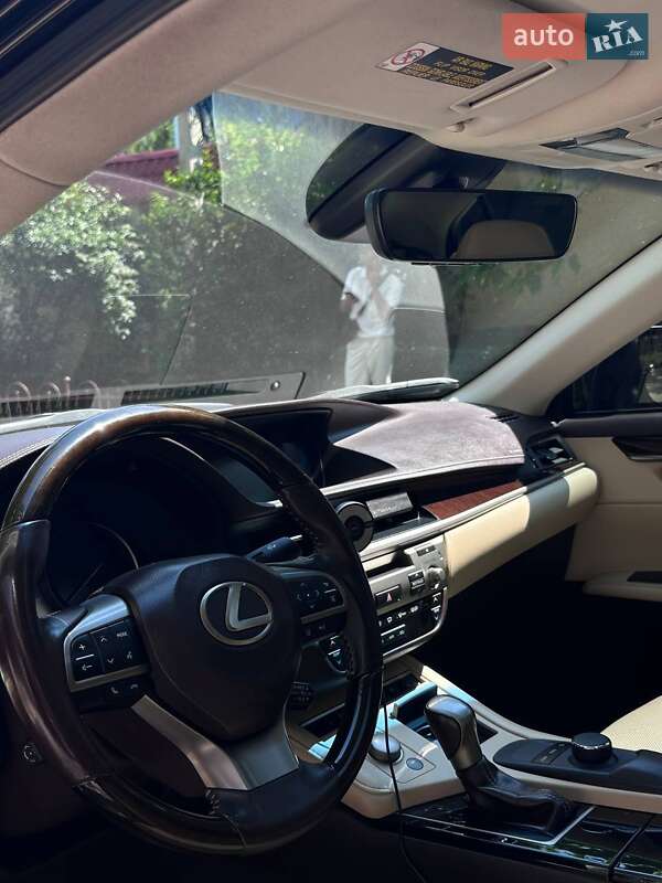 Седан Lexus ES 2017 в Одессе
