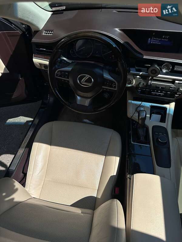Седан Lexus ES 2017 в Одессе