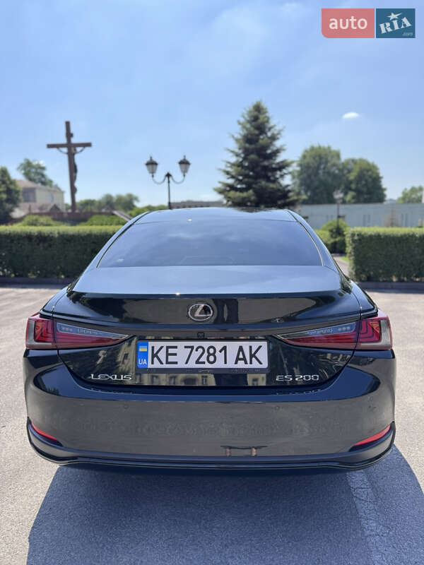 Седан Lexus ES 2022 в Киеве
