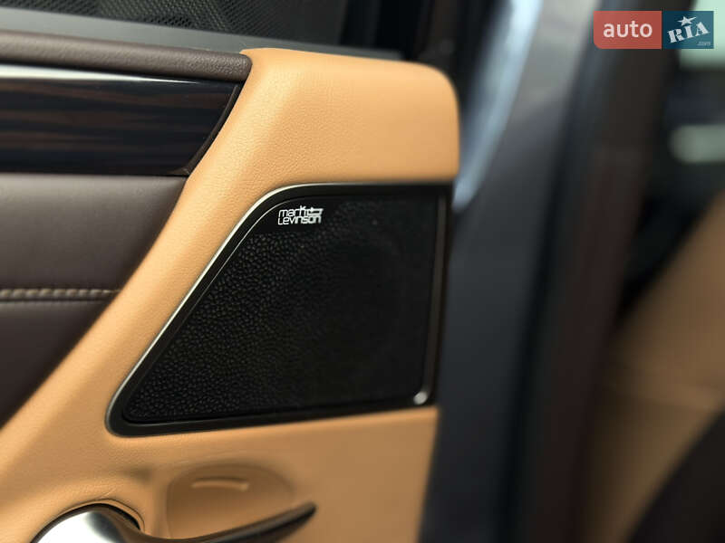 Седан Lexus ES 2020 в Луцке