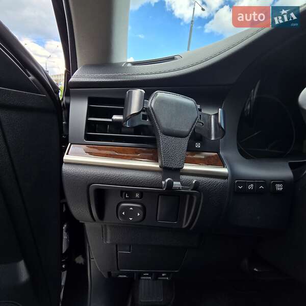 Седан Lexus ES 2014 в Виннице фото 4 Седан Lexus ES 2014 в Виннице