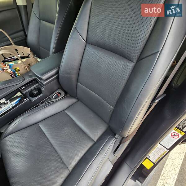 Седан Lexus ES 2014 в Виннице фото 12 Седан Lexus ES 2014 в Виннице