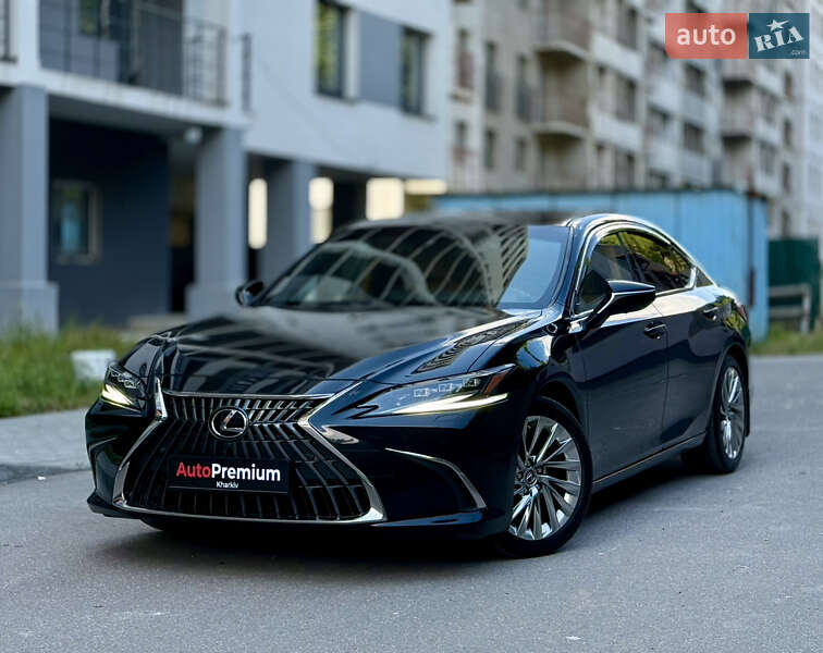 Седан Lexus ES 2022 в 