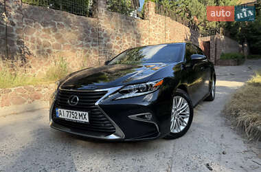Седан Lexus ES 2017 в 