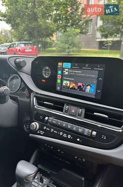 Седан Lexus ES 2022 в 