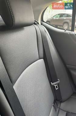 Седан Lexus ES 2022 в 