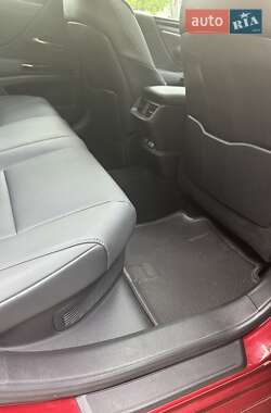 Седан Lexus ES 2022 в 