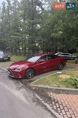 Седан Lexus ES 2022 в 