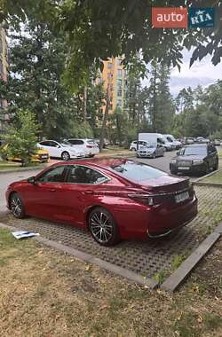 Седан Lexus ES 2022 в 