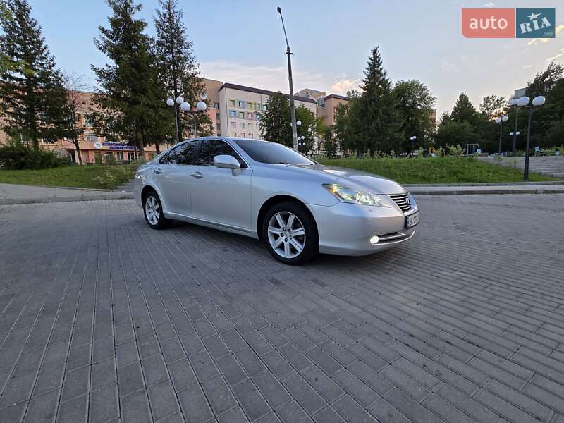 Седан Lexus ES 2007 в Ровно