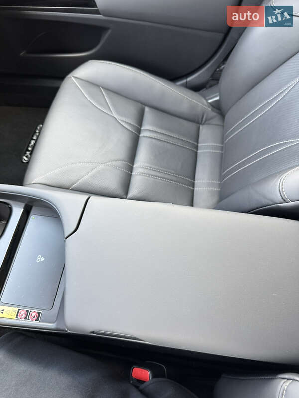Седан Lexus ES 2023 в Харькове